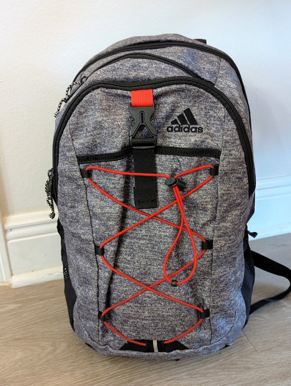 Adidas Gray Heather & Red Bungee Backpack Bookbag School Gym Travel - Picture 1 of 11